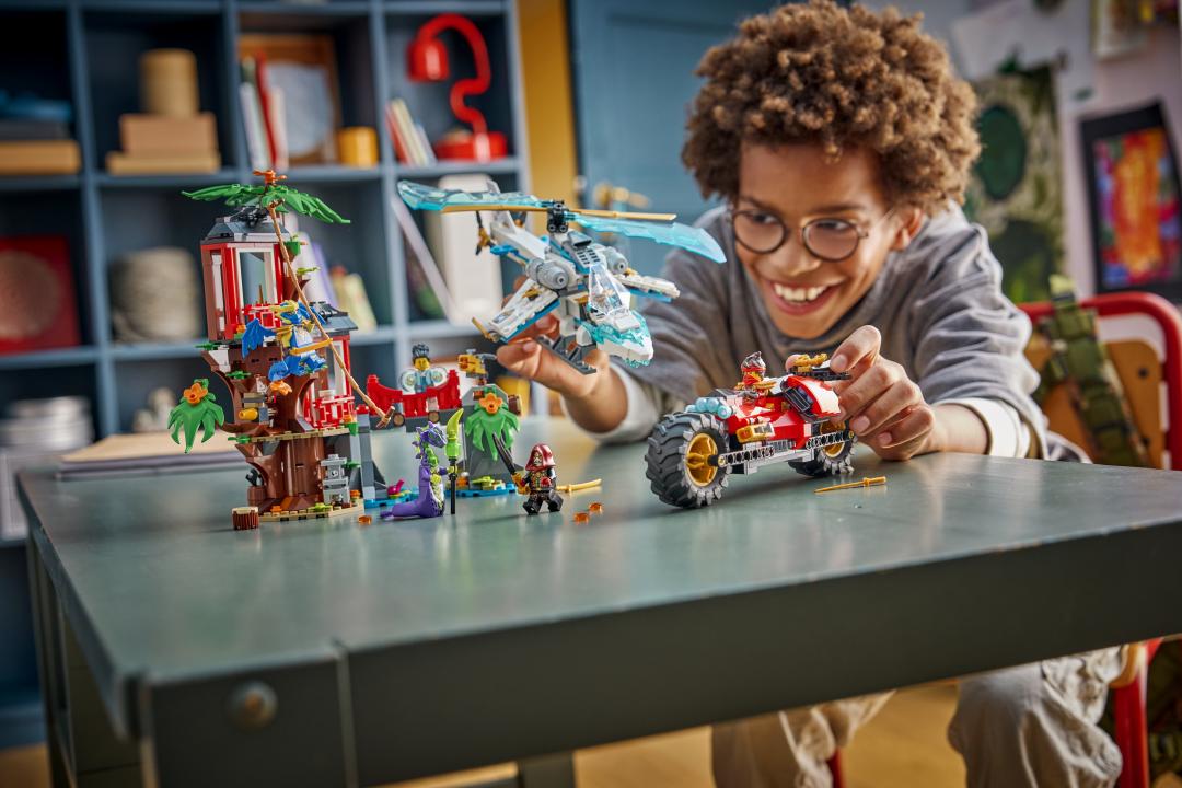 71857 | LEGO® NINJAGO® Ninja Vehicle Tree House Battle