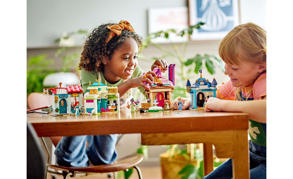 43246 | LEGO® Disney™ Market Adventure