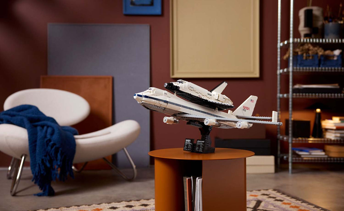 10360 | LEGO® ICONS™ Shuttle Carrier Aircraft