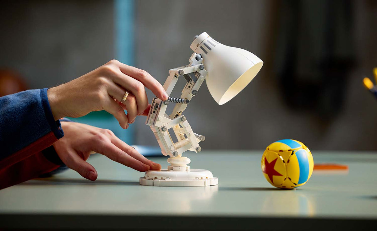 21357 | LEGO® Ideas Disney Pixar Luxo Jr.