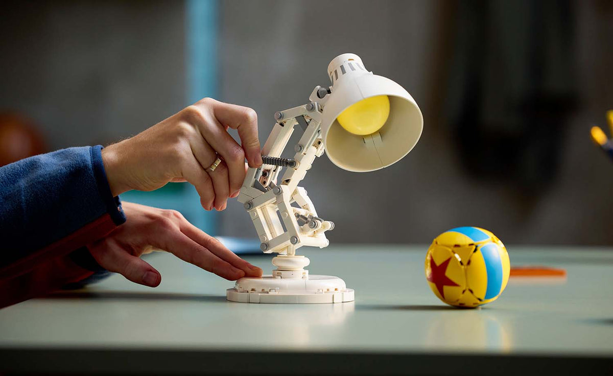 21357 | LEGO® Ideas Disney Pixar Luxo Jr.