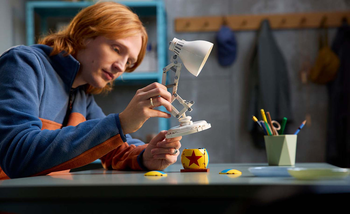 21357 | LEGO® Ideas Disney Pixar Luxo Jr.
