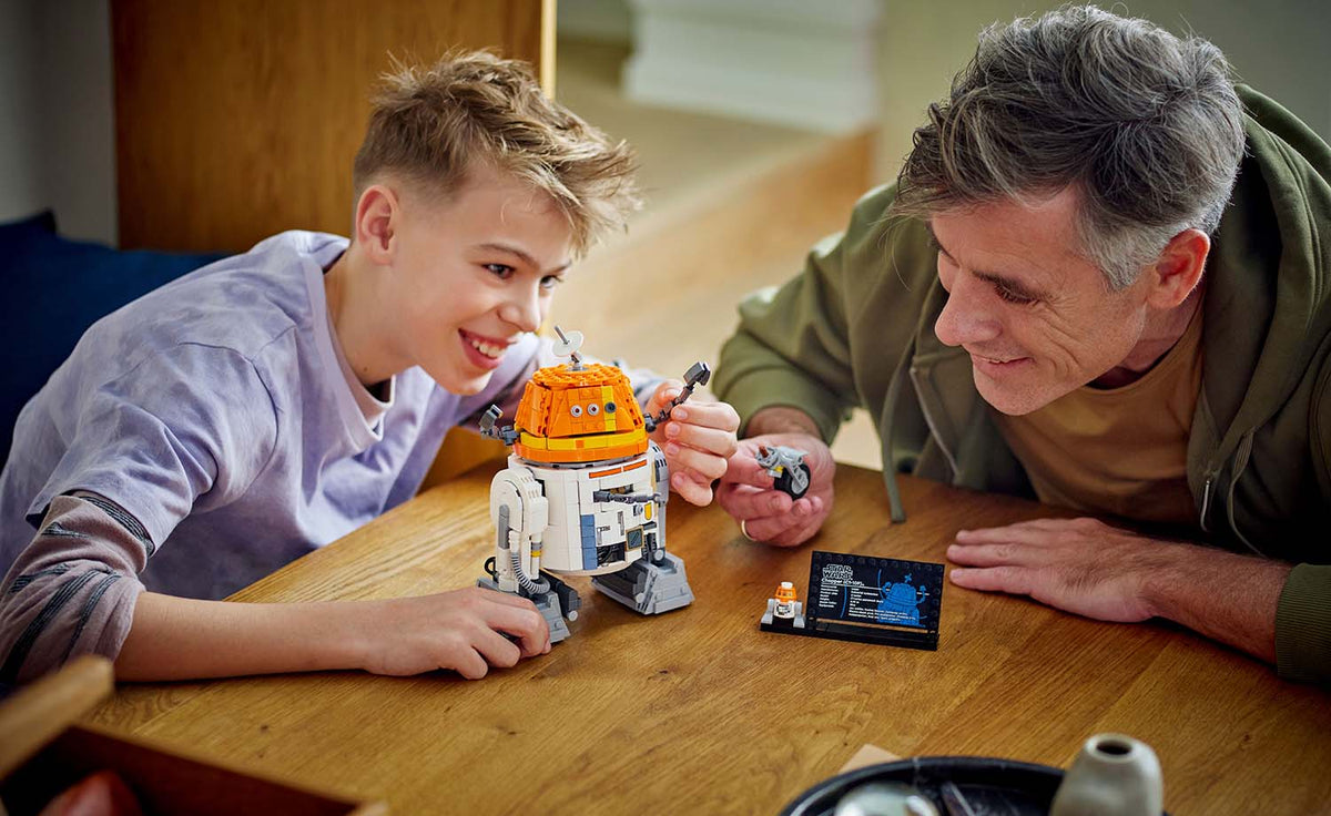 75416 | LEGO® Star Wars™ Chopper (C1-10P)™ Astromech Droid