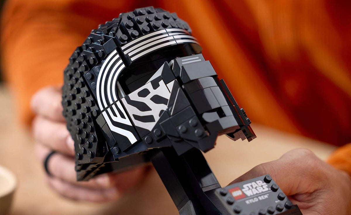 75415 | LEGO® Star Wars™ Kylo Ren™ Helmet