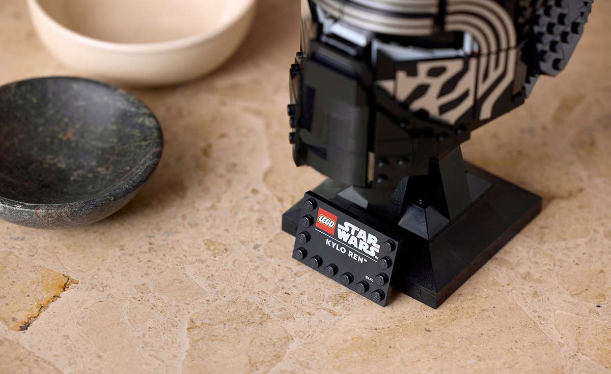 75415 | LEGO® Star Wars™ Kylo Ren™ Helmet