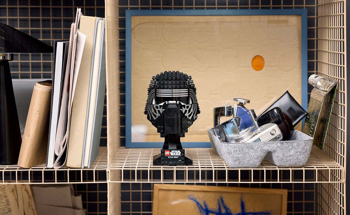 75415 | LEGO® Star Wars™ Kylo Ren™ Helmet