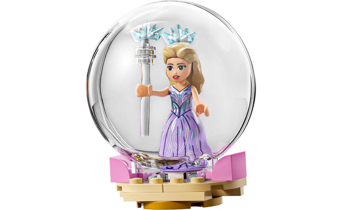 75690 | LEGO® Wicked Glinda & Elphaba Visit Munchkinland