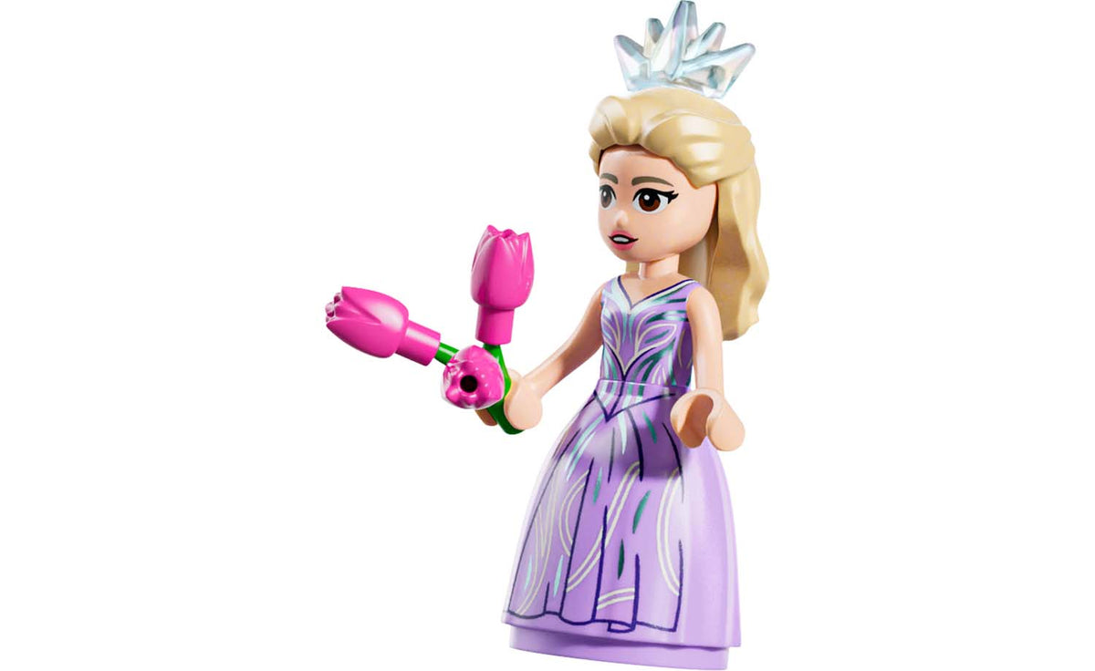 75690 | LEGO® Wicked Glinda & Elphaba Visit Munchkinland