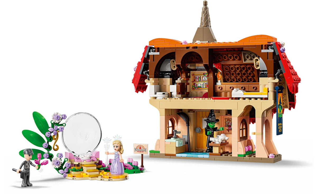 75690 | LEGO® Wicked Glinda & Elphaba Visit Munchkinland